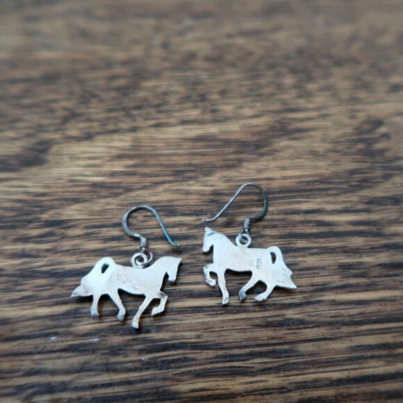 Source Unknown Jewelry - Marked 925 Silver Horse Shaped Western Style Earrings